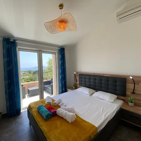Nyaraló Casa Totti Vue Avec Piscine *
