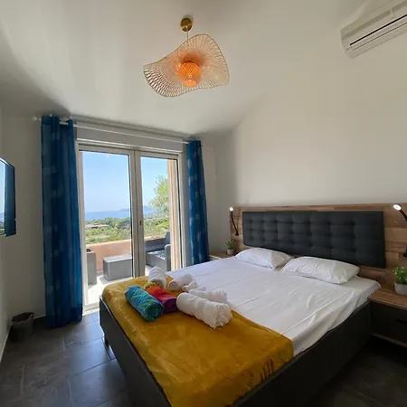 Дом отдыха Casa Totti Vue Avec Piscine