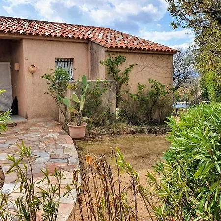 Nyaraló Casa Totti Vue Avec Piscine *