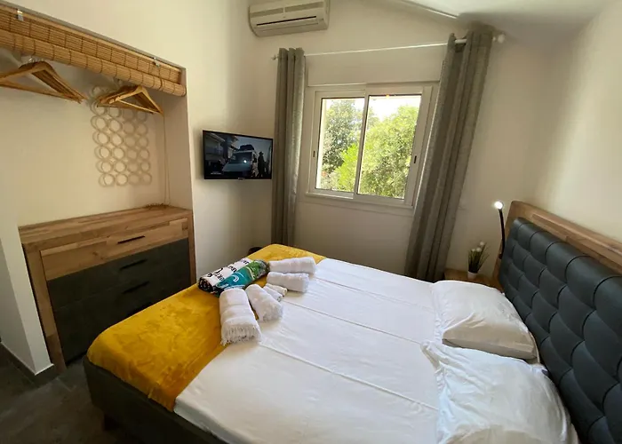 度假居 Casa Totti Vue Avec Piscine *