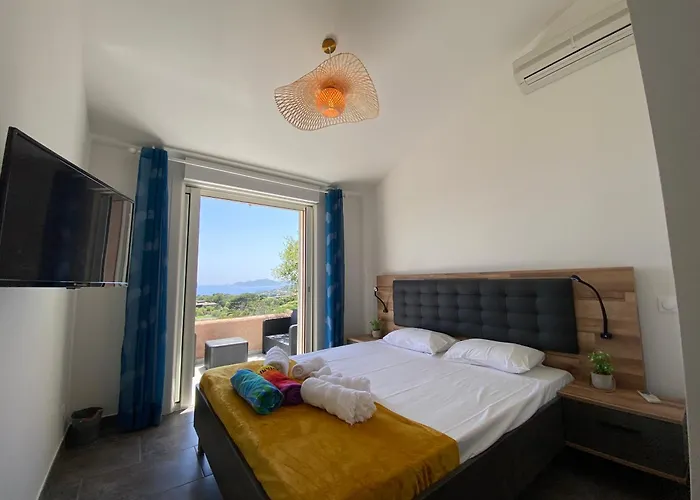 Casa Totti Vue Avec Piscine *